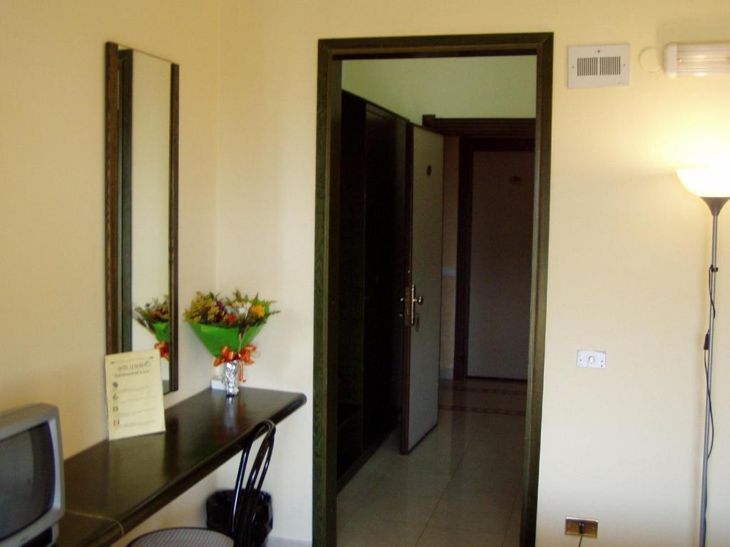 Hotel Le Dune Lago Patria Zimmer foto