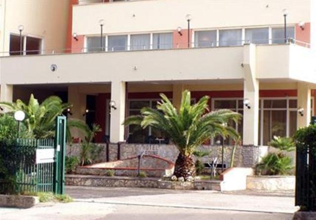 Hotel Le Dune Lago Patria Exterior foto